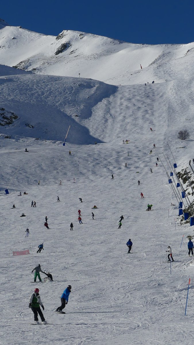 sanisidronieve's tweet image. Sol, frío y buena nieve para disfrutar este domingo en #SanIsidroOficial❄️ #PuebladeLillo #Valdelugueros #NieveLeón #AltoPorma
👌Gracias por acompañarnos.
@diputacionleon @Atudem_es @infonieve
