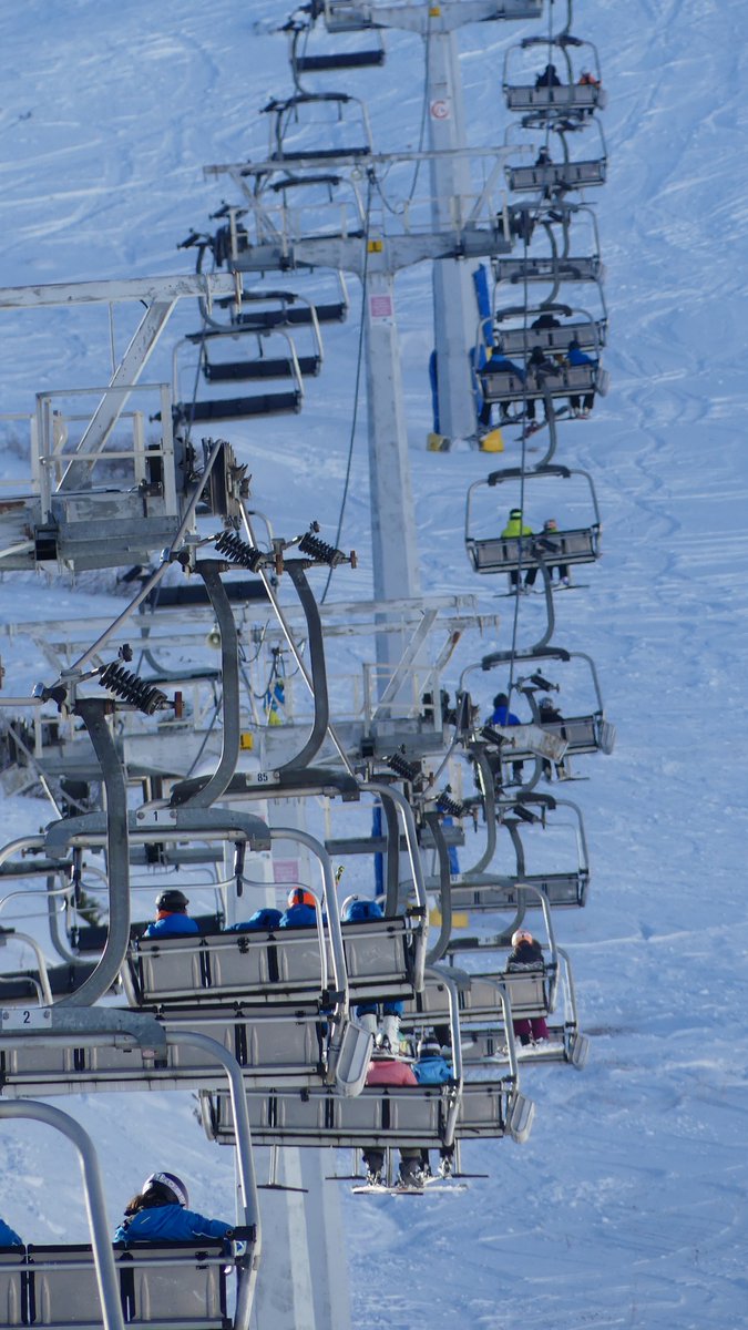 sanisidronieve's tweet image. Sol, frío y buena nieve para disfrutar este domingo en #SanIsidroOficial❄️ #PuebladeLillo #Valdelugueros #NieveLeón #AltoPorma
👌Gracias por acompañarnos.
@diputacionleon @Atudem_es @infonieve