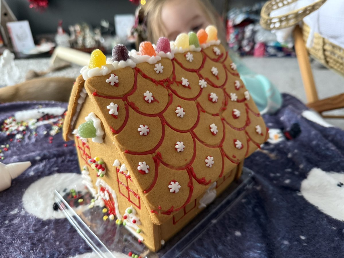 keirving's tweet photo. Thank you @marksandspencer. We had a magical morning making the gingerbread house 🎄 https://t.co/J1vATtWNRR