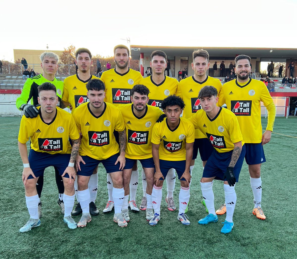 ⚽️ ¡¡COMIENZA EL PARTIDO!! 

🔛 <a href="/UD_Viladecans/">UD Viladecans</a> 0-0 #PrimerEquipo 

#1cat3 #ViladecansSani
#YoSoyDelSani 💙