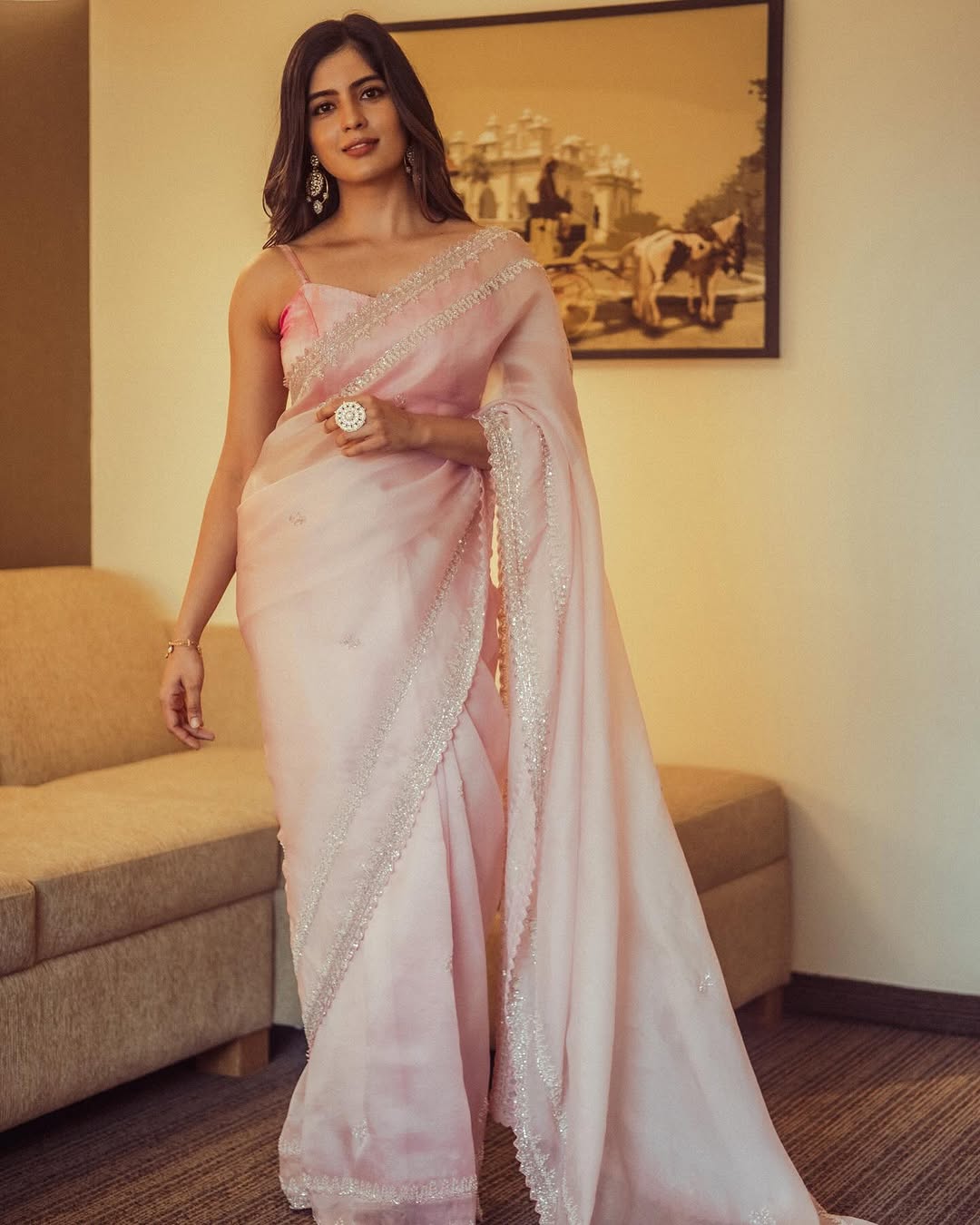 Ge2gD6AWsAAR2eP?format=jpg&name=large