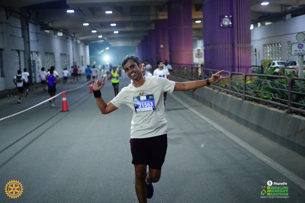 It is nuts to run a half marathon at midnight. But no sane person huffs and puffs for 21 kms anyway. Good fun having the Bangalore roads to one self for one night. 

Bangalore midnight marathon, check!