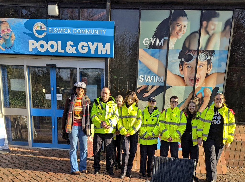 Great to join Santa, <a href="/northumbriapol/">Northumbria Police</a> Cadets, local councillors and so many members of the local community at Elswick Pool and gym for their Winter Festival and Family Fun Day.