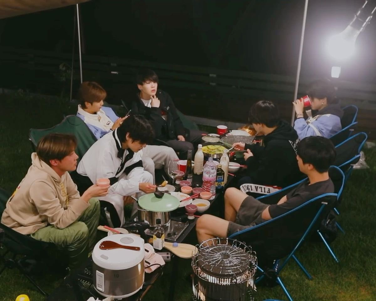 pjm_kg's tweet photo. some bts in the soop s1 clips to make your day better <3

— a thread https://t.co/l6CyUCgLcO