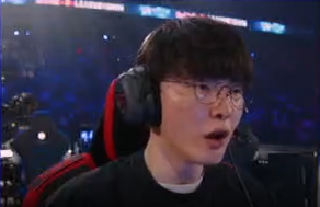 La tête du GRAND Faker face à un contre d'<a href="/Eikalol/">Jérémy V</a> , C'est rare ce genre d'image 😱 #M8WIN