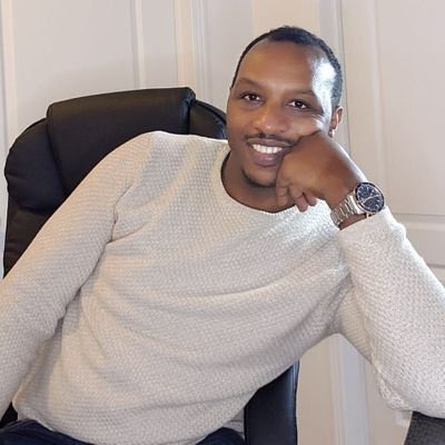 GitifuW's tweet photo. 🚨🚨🚨

Amakuru aravuga ko umunya Rwanda (Manzi WILLY ) uvukana n’umwicanyi Bosco NTAGANDA ejo hashize yari yishe umu Congomani witwa MUHETO Muhizi i Kinshasa 

Reba muri comments ifoto ya Muheto yuzuye amaraso 👇🏿 https://t.co/J6TGgHSRGS