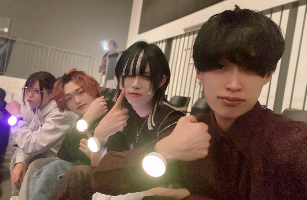 KAGEKIHA_DENNO's tweet photo. とあるご縁がありまして
Ave Mujica 4th LIVE「#Adventus」を
過激波メンバーで見に行ってきました🌙
ほんっとうに楽しかった！！！！

#過激波電脳東京 
#バンドリ https://t.co/cnms5tuV2I