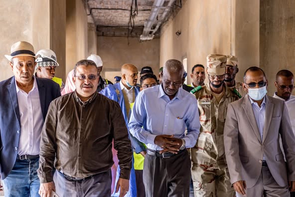 تفقد وزير الاسكان مامودو مامادو انيانك  الأشغال الجارية في مشروع بناء المستشفى الجهوي الجديد بمدينة تجكجة
و يعتبر مستشفى تجكجة الجهوي الجديد ، هو الأكبر من نوعه في الولاية  ويتكون من 80 سريرا و 6 أجنحة ، وقد تجاوزت الإشغال فيه نسبة 70 %

#موريتانيا_لايف