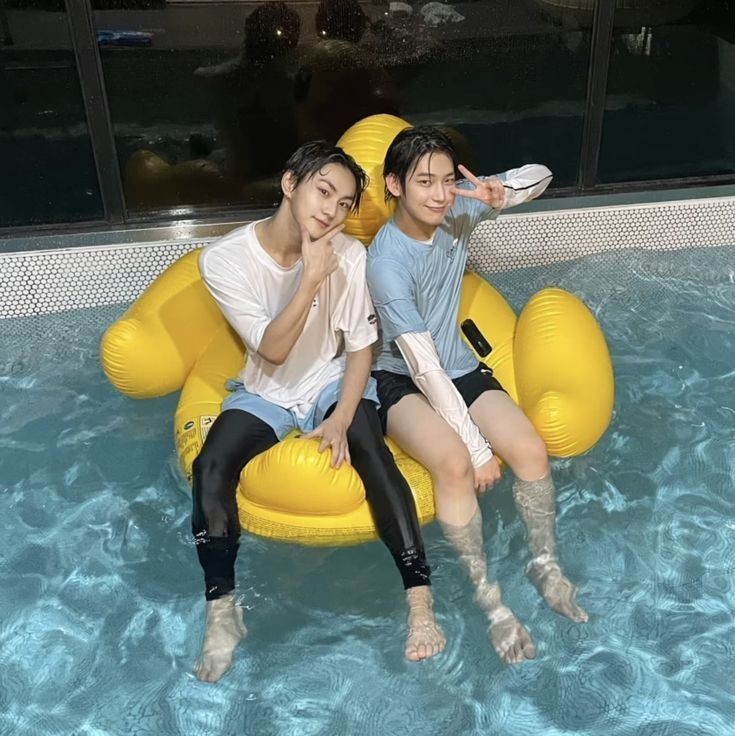 secfrasa's tweet photo. ㅡ bagaimana rasanya punya pacar dari golongan siren, tapi bokem?

; cw // profanities, fantasy
#sunwon #yangsun au https://t.co/lrB4HuzoEq