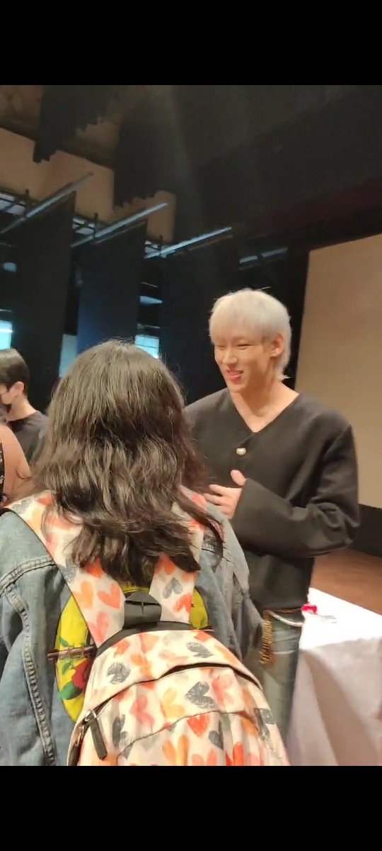 simli07's tweet photo. Did that really happen??? 😭😭 @BamBam1A coz I still can't process...and I have to go to work tomorrow😭💚💚
Thankkkksss BB for the precious memories...will wait for you..💚💚💚
#bamesis #BAMESISFANSIGNINMUMBAI #BamBamInMumbai #bambaminIndia https://t.co/xEzqJmUSpp
