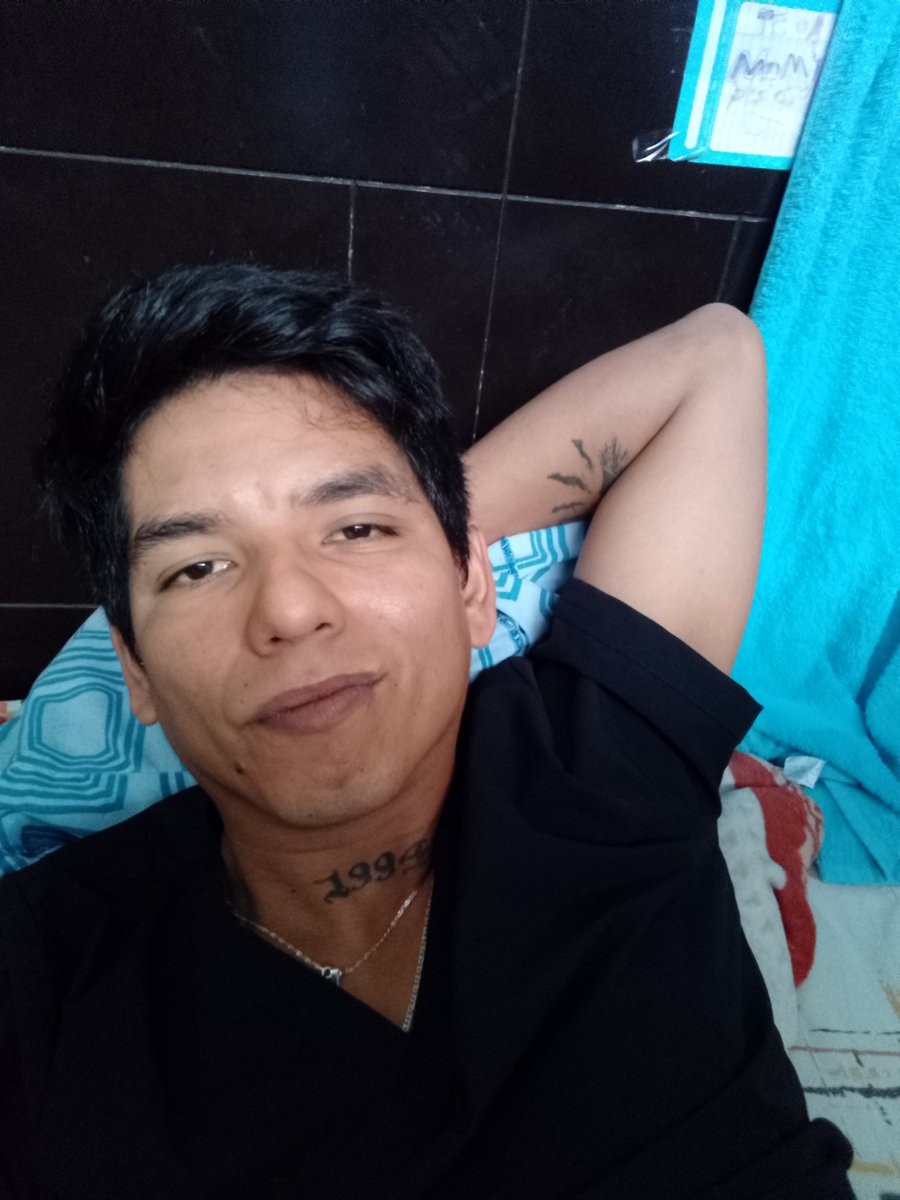 juary_lagunes's tweet photo. Sabado de 5 letras jajajajaj
#party #SHOW_
#felling #playa
#money https://t.co/2sYlV5zCan