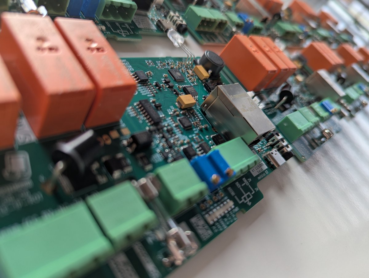 RemoteQTH's tweet image. New version web rotator electronics (edition 2024)
• Now assembled for sale.
• Improved reading from 10k/10turn rotary potentiometer (Prosistel).
• Several fixes (e.g. communication with the PstRotatorAz).
• Added PWM start stop sequence settings.
remoteqth.com/single-rotator…