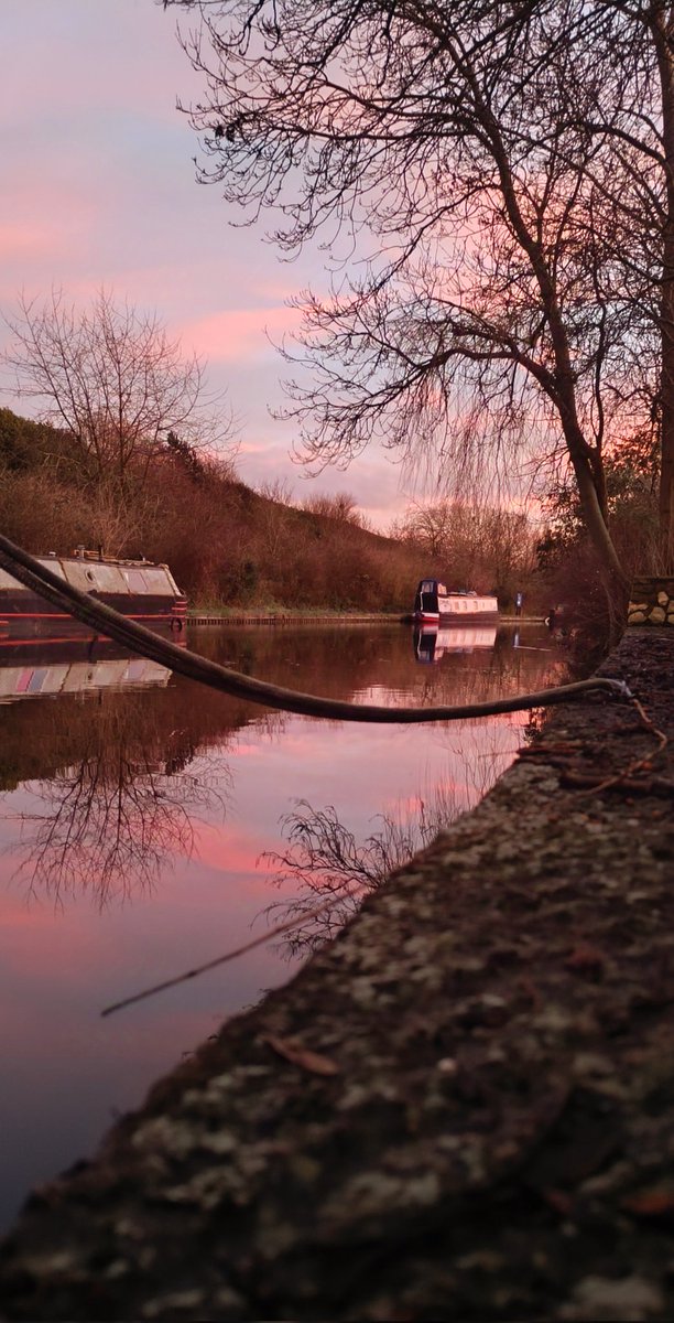 Lovely evening in Fenny Stratford  Milton Keynes <a href="/DestinationMK/">DestinationMK🎈</a> <a href="/scenesfromMK/">scenesfromMK</a> <a href="/itvanglia/">ITV News Anglia</a> <a href="/mk_citizen/">MK Citizen</a>