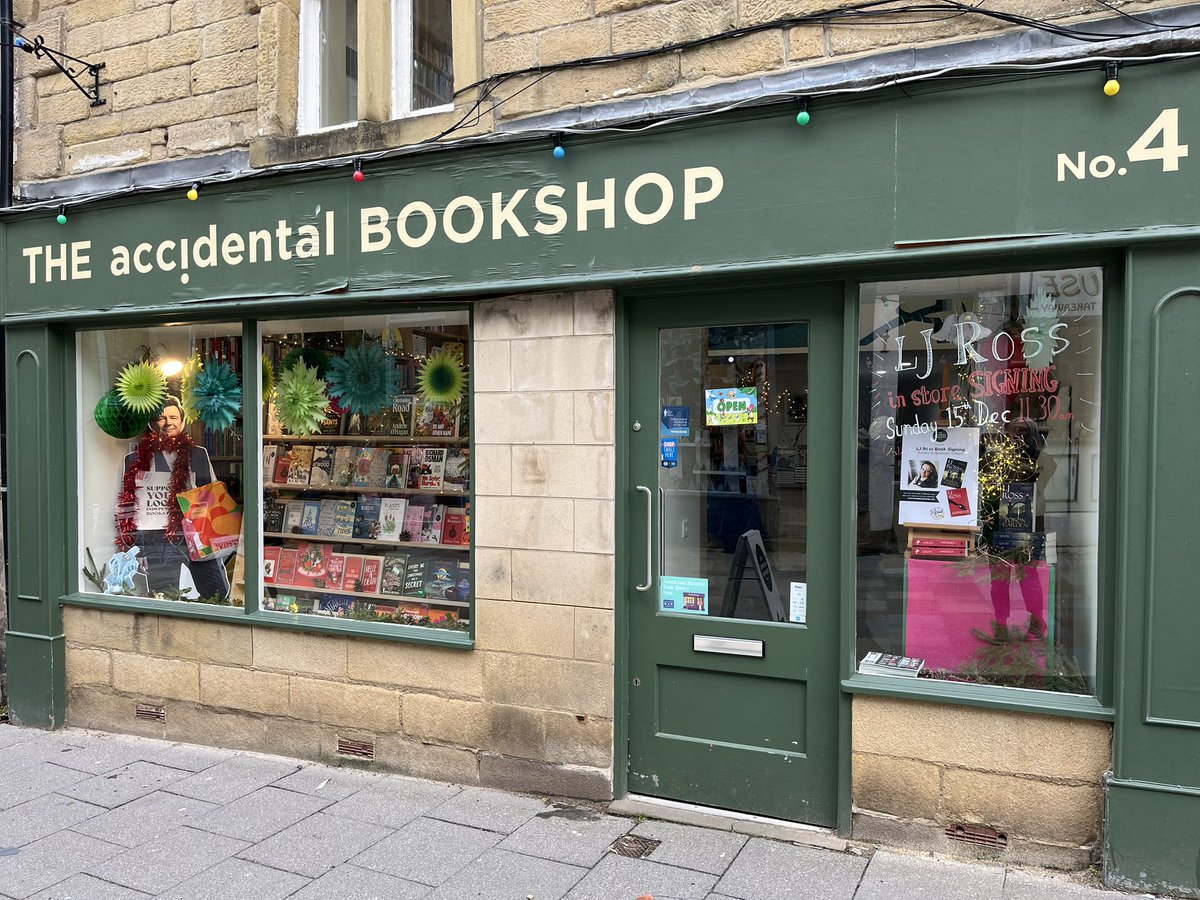 The *best* way to fill a bookshop!

Thanks to everyone who popped along &amp; an even BIGGER thanks to <a href="/LJRossAuthor/">L J Ross</a> !! What a lovely Sunday! 

We’d love to see your pics too 😍