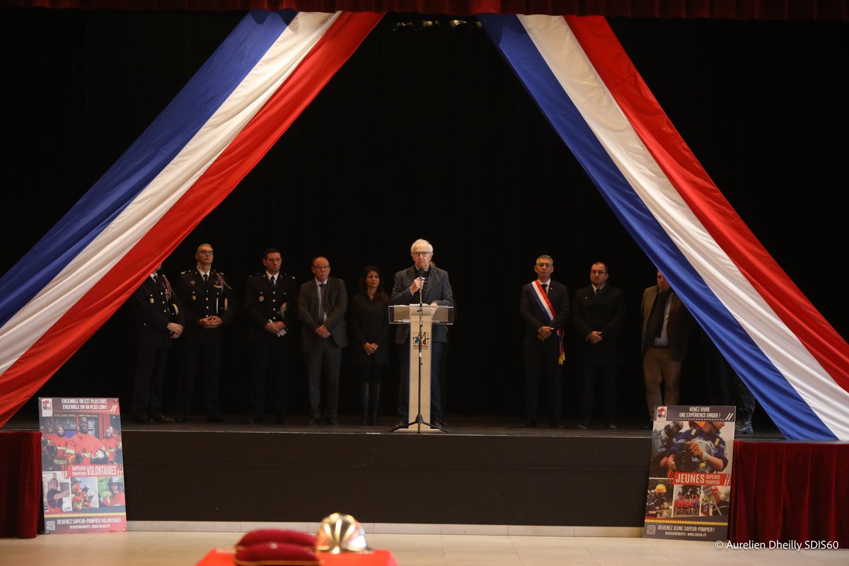 Pompiers60's tweet photo. 🇫🇷 #Cérémonie de mise à l'honneur des sapeurs-pompiers de Nogent-sur-Oise et Montataire

Les images sur : https://t.co/tY05yHgZay https://t.co/4eIQtSsoHc