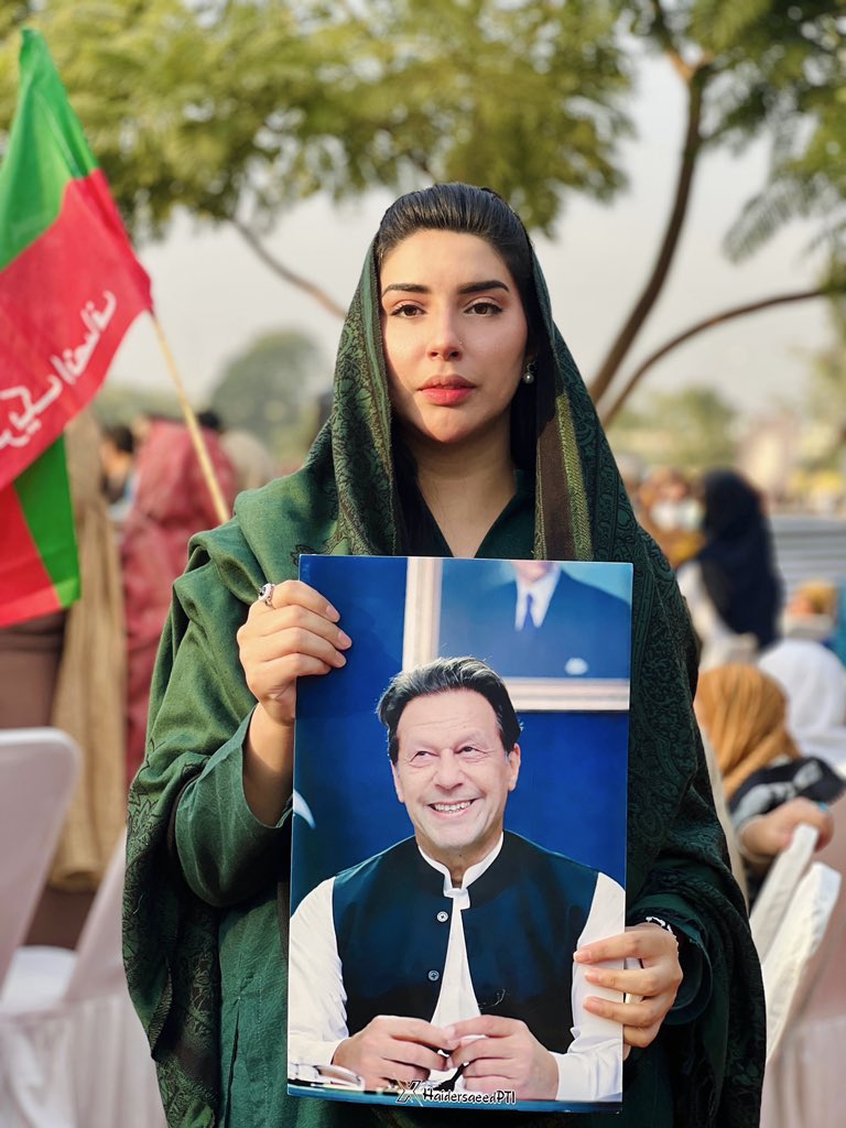 ہم تو فقط عنوان ہیں،اصل داستان تم ہو۔
عمران خان زندہ باد۔