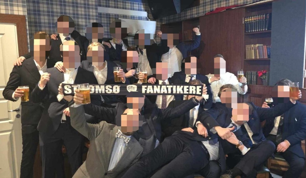 Solid julebord og nye signeringer ✍

GJ!