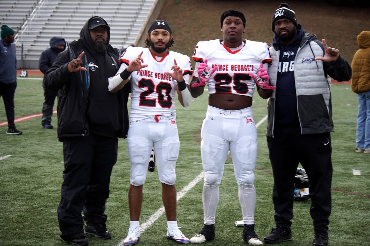 Proud of <a href="/Cholax_/">David (Donny) Williams-Foxx</a> and <a href="/11kkjay/">Johnathan Irvin</a> for representing us in the PG vs SMAC All Star game… Time to go to school