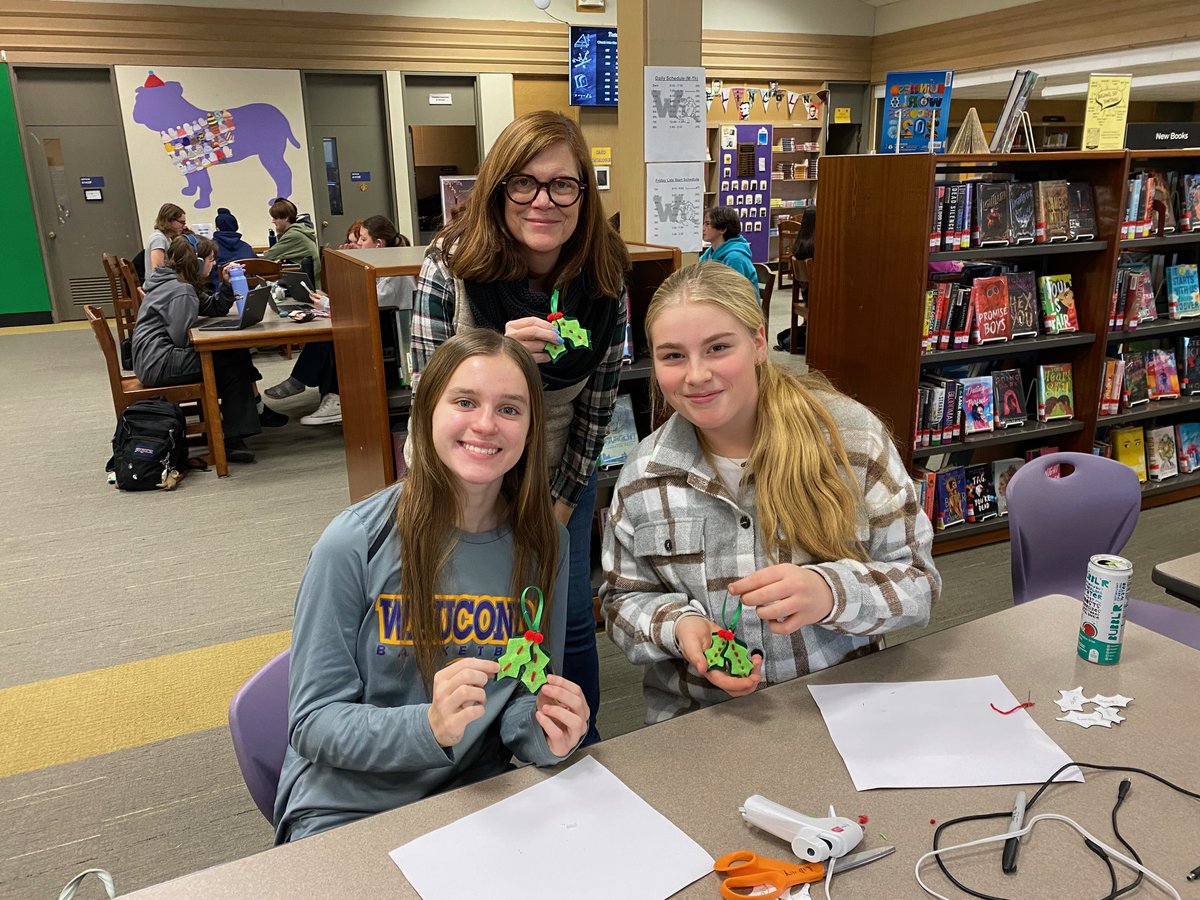 Ms. Stott tweet media