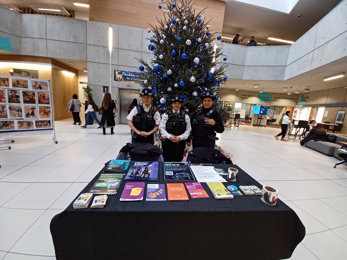 MPSNewham's tweet image. HIGHLIGHTS FROM THE WEEK:

We finished our #16DaysofAction which raised awareness of #DomesticAbuse.

We have visited many venues across the borough &amp;amp; engaged with people from all communities.

We hope many feel more informed &amp;amp; that as a community we tackle domestic abuse.