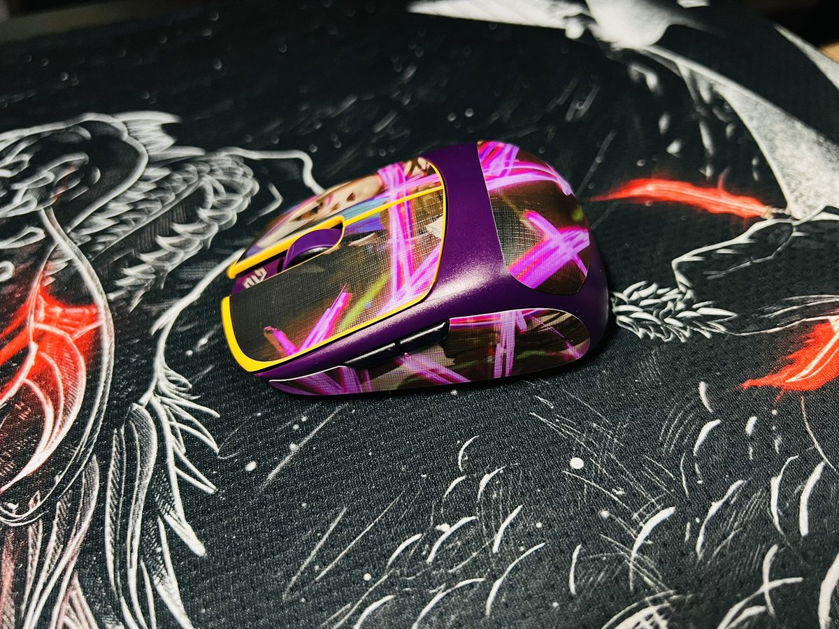 G-Wolves HSK+ 4K
Custom Jinx Mouse Grips