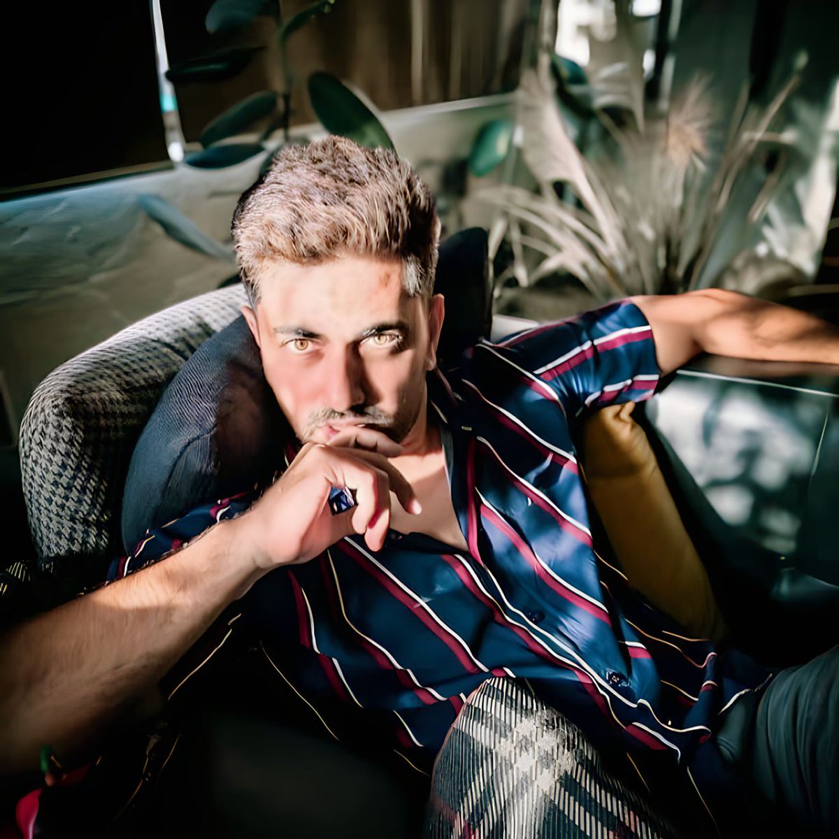 Mera pyar bhi tu
#10Yearsofzainimam