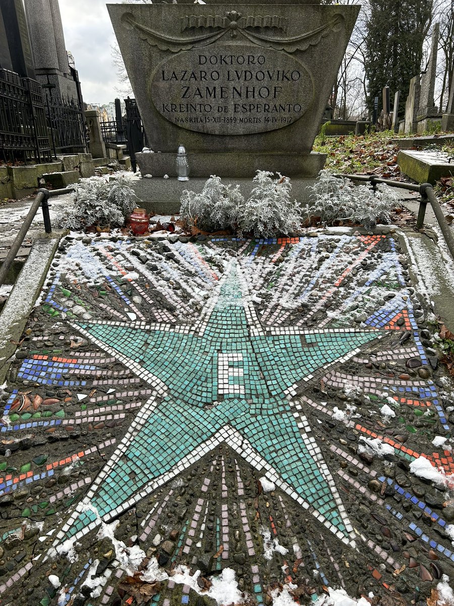 GodinCath's tweet photo. Today is the birthday of L. L. Zamenhof, born #OTD in #Białystok 🇵🇱. He was the creator of Esperanto as a tool to pursue a world without war. I visited his tomb today in the extraordinary Jewish cemetery, Cmentarz Żydowski, in #Warszawa.  Voilà une belle et touchante coïncidence. https://t.co/HEAOjobYRz