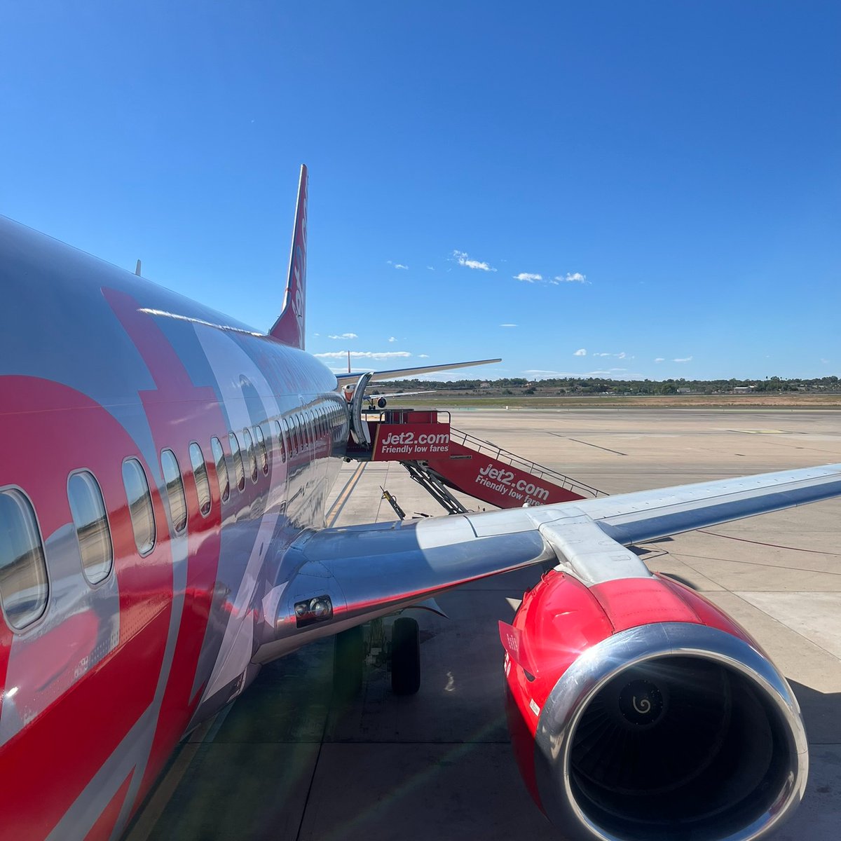 That feeling when you step off the plane and the heat hits you 😍

📸 - Roksana S.
