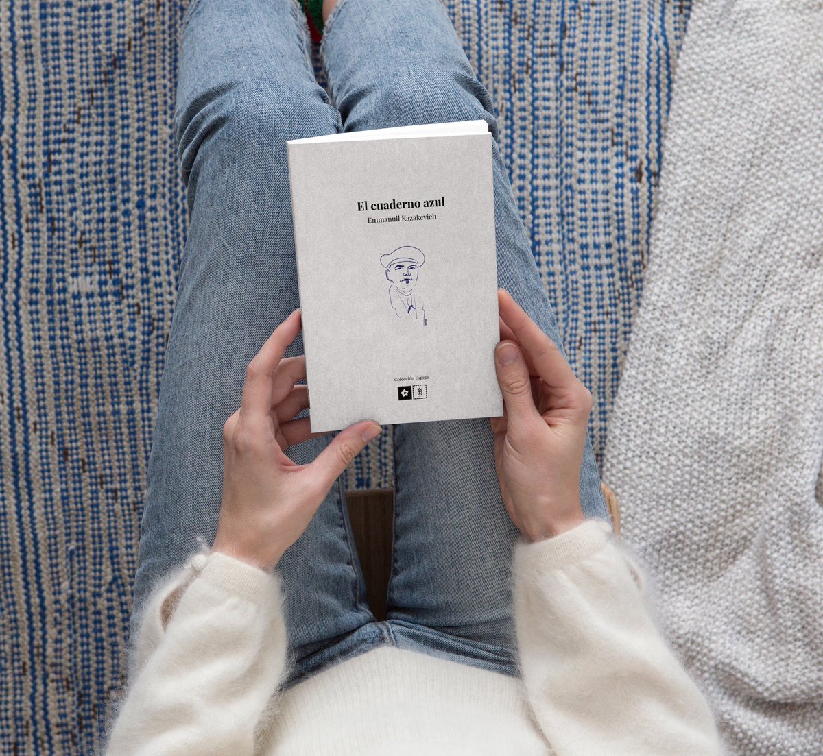 EdTintaRoja's tweet photo. ‼️ NOVEDAD: EL CUADERNO AZUL

Publicamos la novela del escritor soviético Emmanuil Kazakevich, ambientada en el periodo de clandestinidad de Lenin en Razliv en 1917. Esta pequeña novela será el primer título de nuestra colección literaria: Espiga. 

¡Pronto disponible! https://t.co/mLp750WaOx