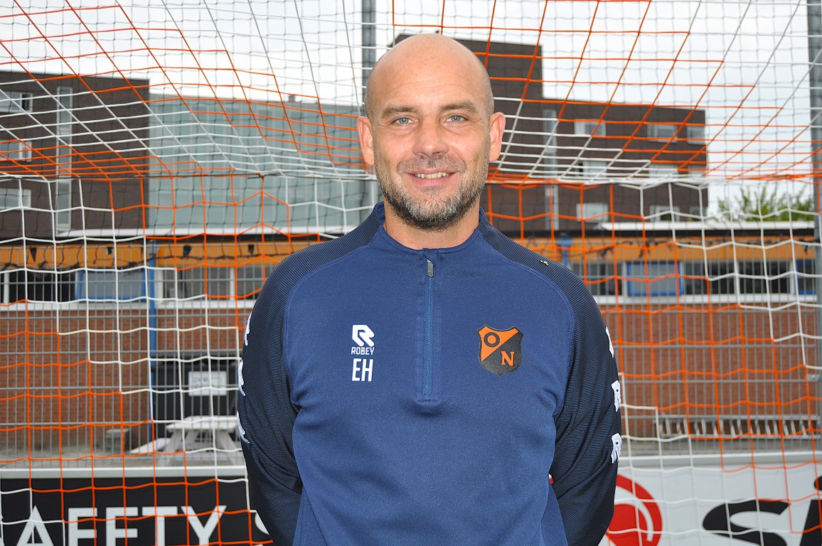 oranjenassau's tweet photo. Trainer Erwin Heerlijn vertrekt aan het eind van het seizoen bij Oranje Nasssau https://t.co/OXhWqw1BBd https://t.co/pRxUz0bo4I