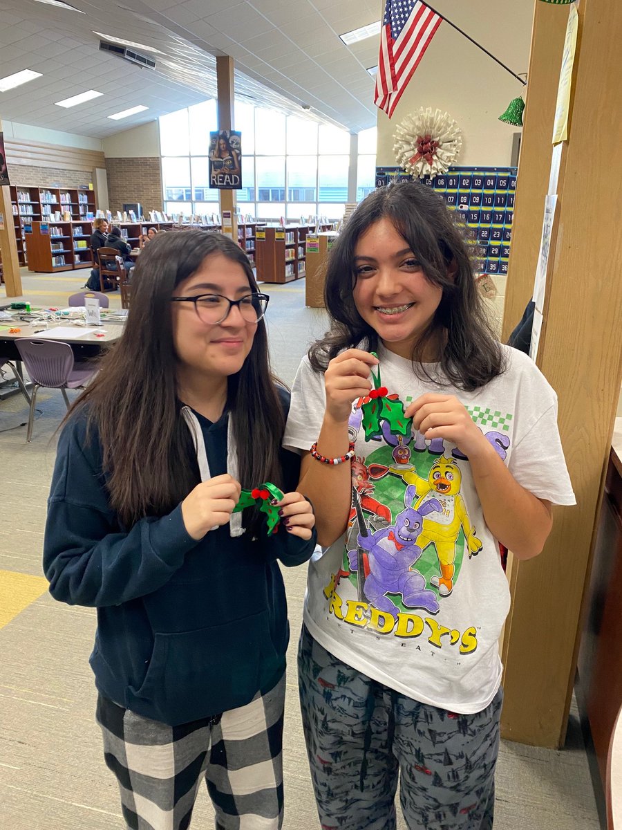 Ms. Stott tweet media