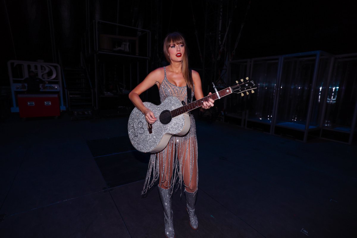 Taylor Nation tweet media