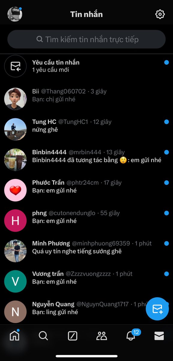 nứng lắm rùi 🦋 tweet media