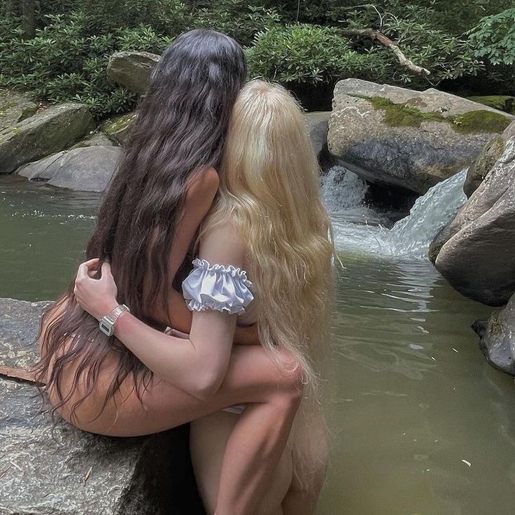 ㅤㅤㅤㅤㅤㅤㅤ⭑🦋๋࣭ ⭑𖥔
𝑬𝒔𝒕𝒂𝒃𝒂 𝒂𝒄𝒐𝒔𝒕𝒖𝒎𝒃𝒓𝒂𝒅𝒂 𝒂 𝒎𝒊 𝒉𝒂𝒃𝒊𝒕𝒂𝒄𝒊𝒐́𝒏 𝒚 𝒉𝒂𝒄𝒆𝒓 𝒄𝒐𝒎𝒐 𝒒𝒖𝒆 𝒆𝒓𝒂 𝒉𝒊𝒋𝒂 𝒖𝒏𝒊𝒄𝒂, 𝒂𝒉𝒐𝒓𝒂 𝒓𝒆𝒔𝒖𝒍𝒕𝒂 𝒒𝒖𝒆 𝒕𝒆𝒏𝒈𝒐 𝒖𝒏𝒂 𝒉𝒆𝒓𝒎𝒂𝒏𝒂 𝒇𝒂𝒗𝒐𝒓𝒊𝒕𝒂 𝒚 𝒍𝒂 𝒒𝒖𝒊𝒆𝒓𝒐 𝒎𝒊𝒍𝒍𝒐𝒏𝒆𝒔.