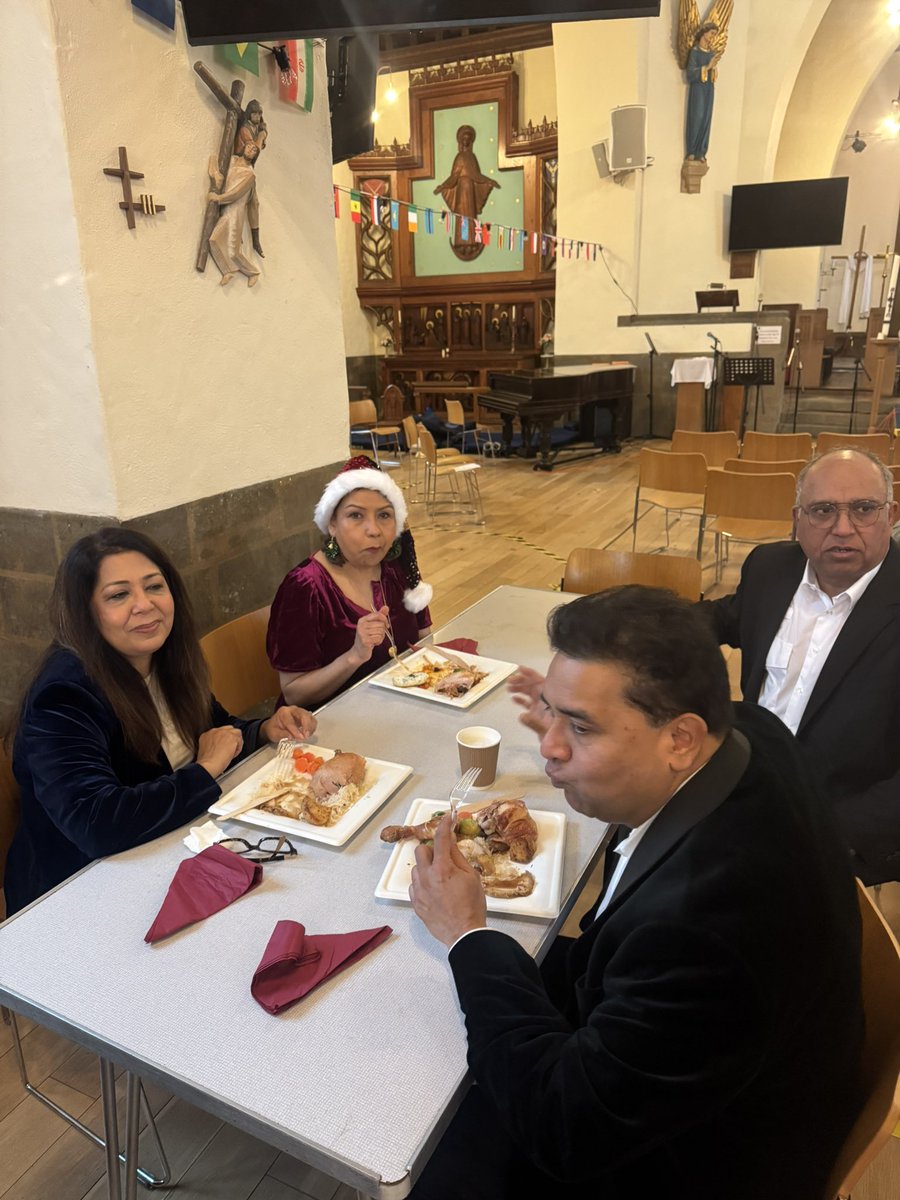 ChurchGolders's tweet photo. We had a really lively, lovely  and well attended Christmas Carol Serice yesterday afternoon  at Golders Green Parish Church, put on by our Asian congregation. Thank you to all those who made it so successful. https://t.co/4idW8InYpv
