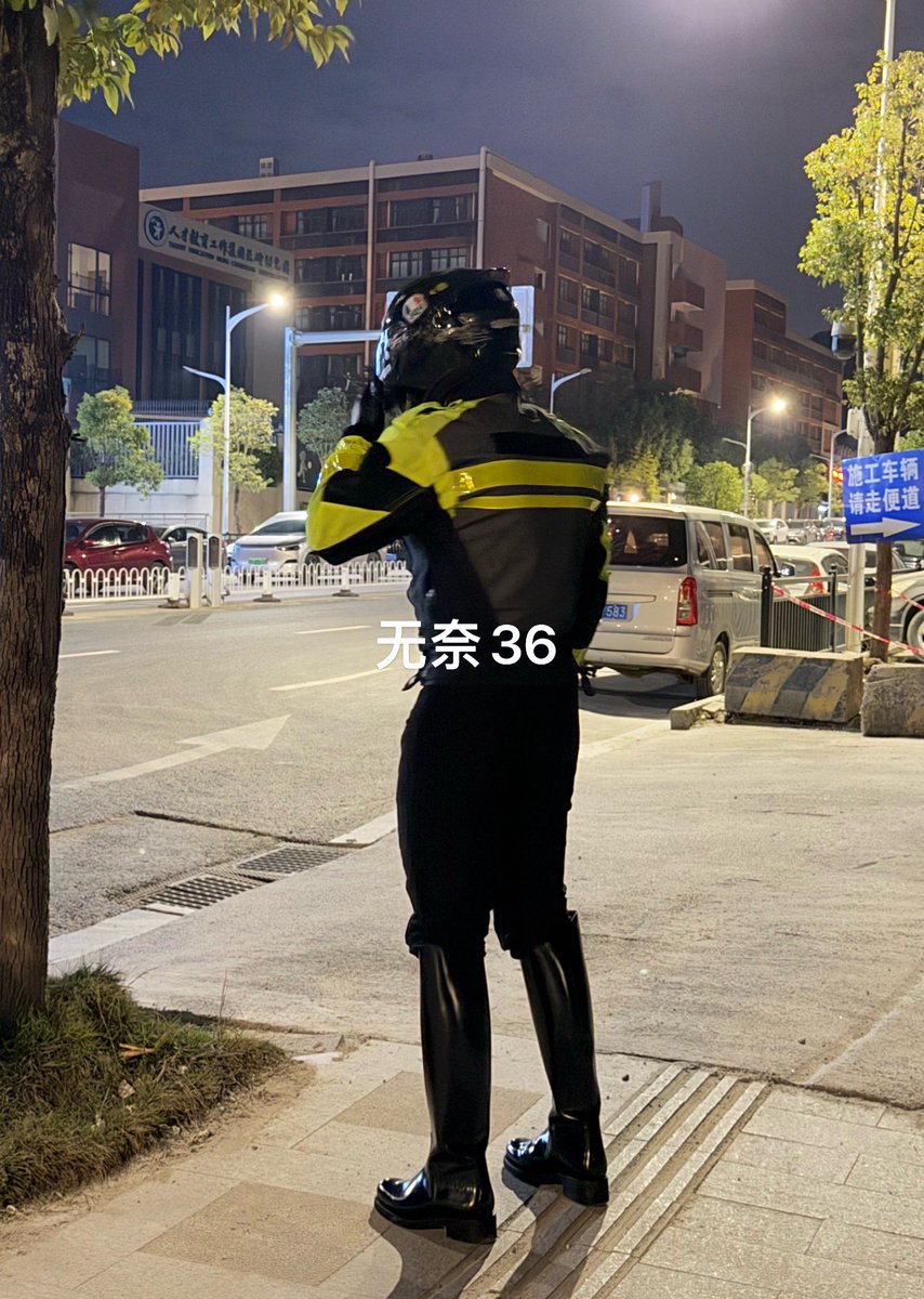 无奈36°C tweet media