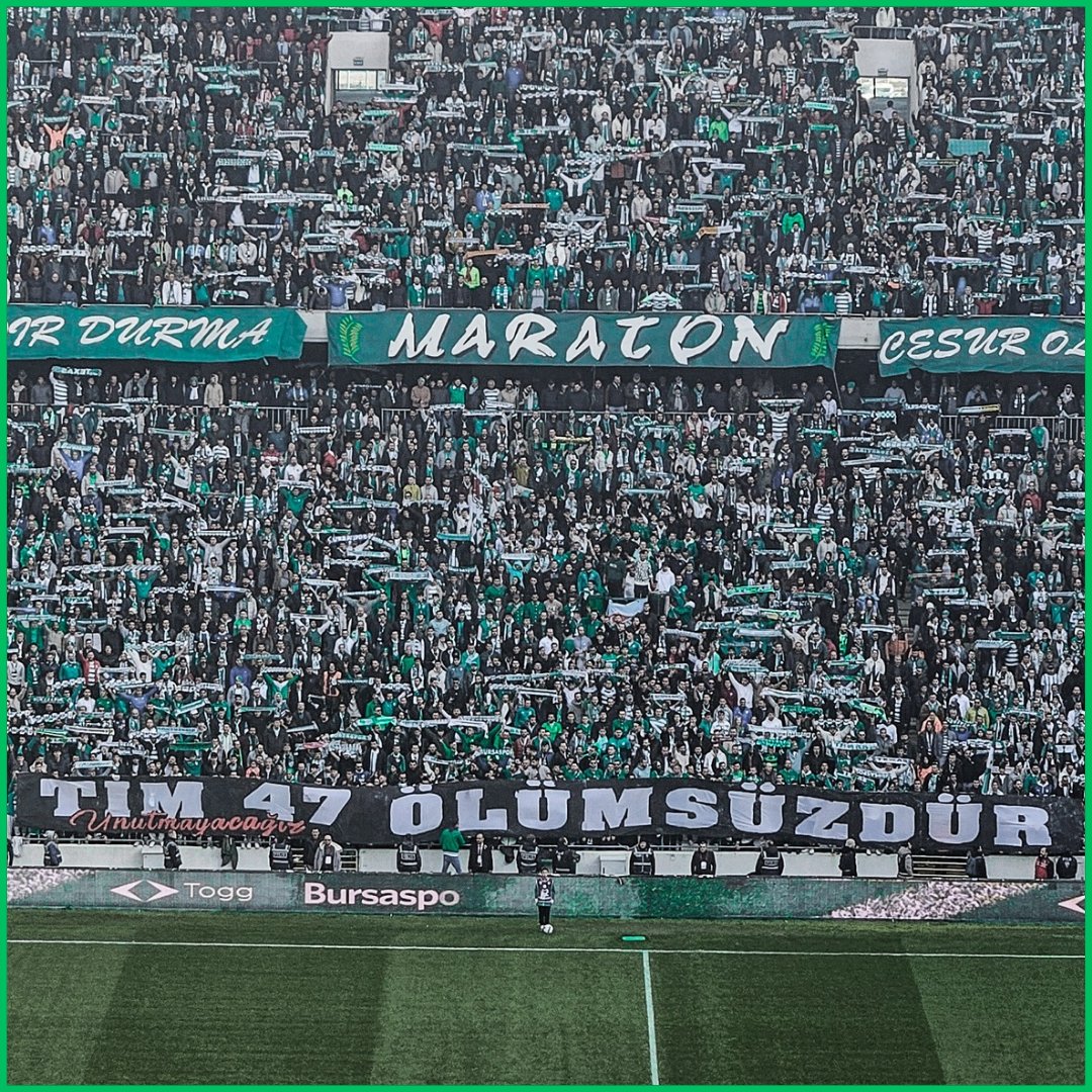 HKaraca03's tweet photo. 📌 3. Lig 15. Hafta
🟩⬜️#Bursaspor 0️⃣ ➖️ 0️⃣ #Karşıyaka🟩🟥

🧿 Bursaspor, ilk yarıyı 39 puanla namağlup lider olarak tamamladı.

👮🏻‍♂️👮‍♀️ Tim 47 Ölümsüzdür ♾️

✅️ Bursaspor taraftarı yine kapalı gişe! https://t.co/gUnJ0uDEaL
