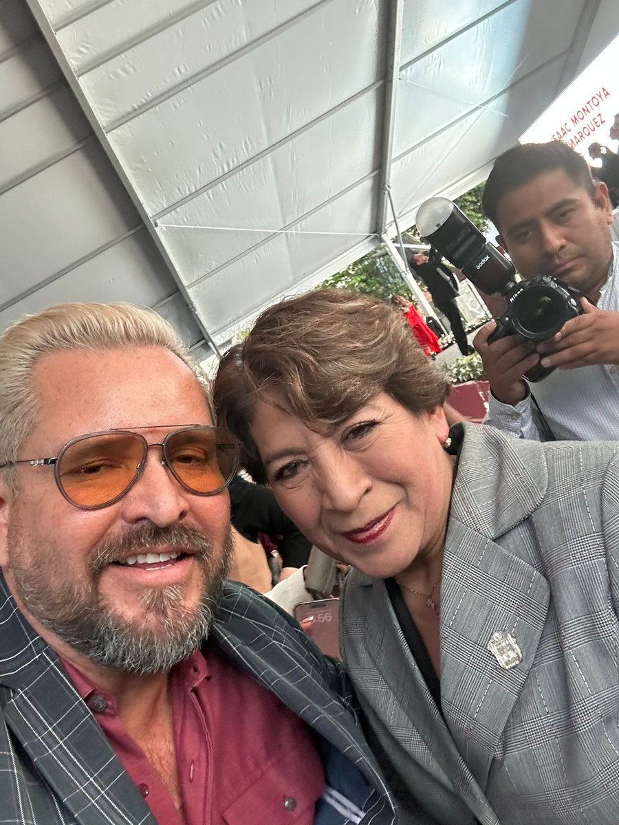 LUIS ROCHA / Política y Estilo tweet media