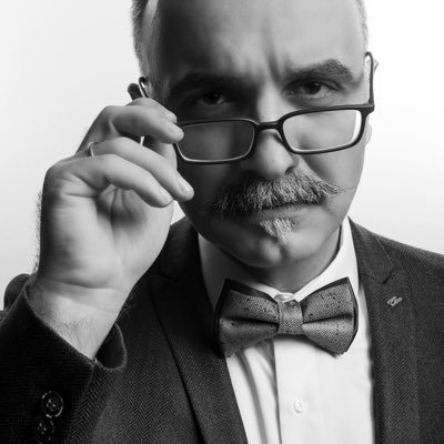 bosunatiklama's tweet photo. Emrah Safa Gürkan: "Noel, Hz. İsa'nın doğum tarihi; yeni yıl ise yeni bir yıla girmektir. İkisi bambaşka şeyler.

Bunu her sene nasıl öğrenemiyorsunuz?" https://t.co/gYTsIPCbxT