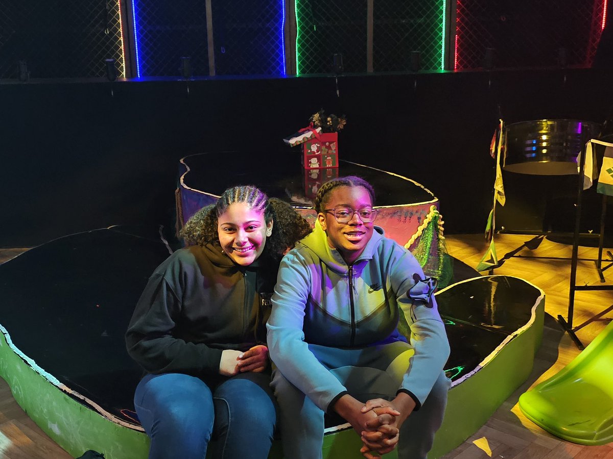 WHYCNunhead's tweet photo. #proud of #ClubMember Grace starring in #PeterPan @TheatrePeckham and pleased that so many Club members like Jayah are going to see her! #youthwork https://t.co/0HdHf4mh08