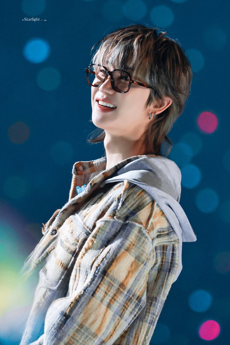 8minghao_0's tweet photo. 진짜 명호의 미소는 주변 사람들까지 활짝 웃게 해주는 마법같아 https://t.co/VA9VvHt4Dy