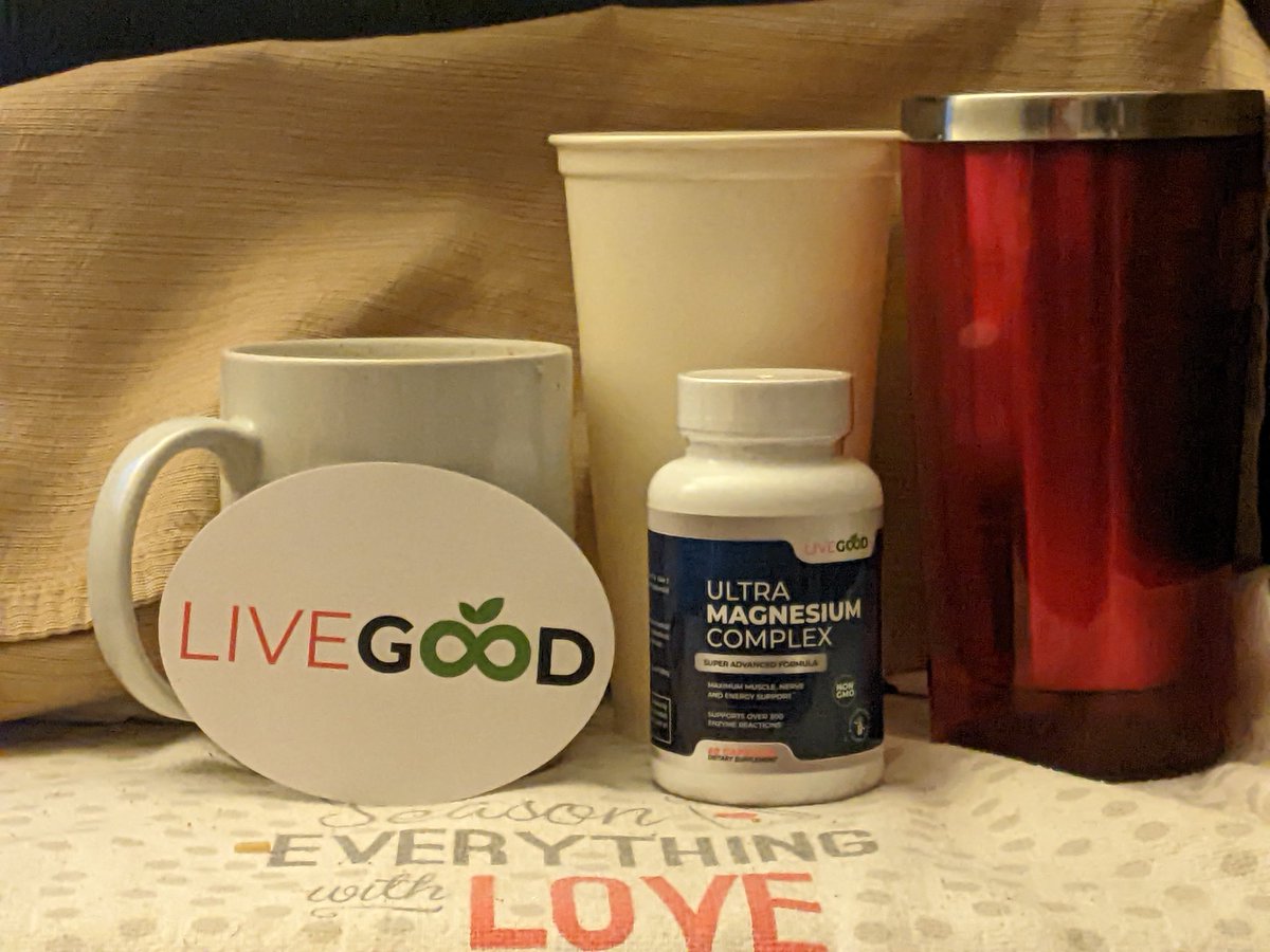 Casbear7's tweet photo. This Is 1st order of #Livegood 
#UltraMagnesiumComplex that I've received!
It contains #MagnesiumGlycinate &amp; #MagnesiumGluconate
Its #NonDairy #NonGMO #GlutenFree
&amp; #Under10Bucks !
Join to Get #MemberPrice !
https://t.co/AwGLTPIGIj 👈
From ChrisB @Casbear7
#Teamstallion #Trending https://t.co/vNJ1brbZlv