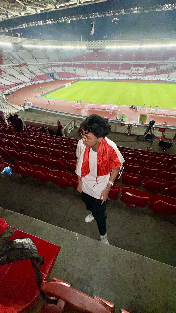 denanakbaikk's tweet image. walaupun #TimnasIndonesia kalah lawan Vietnam di #ASEANCup2024 gw tetep bangga sama timnas kita apalagi kita pakai pemain u22, menang atau kalah gw tetap bangga. #proses