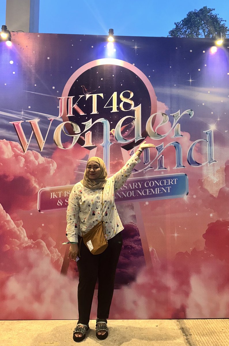 Dessy Anggraini tweet media
