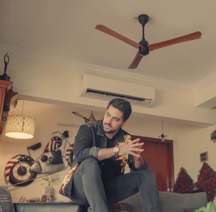 Heyy Zainian 
THE ZAIN IMAM DAY 
#10Yearsofzainimam