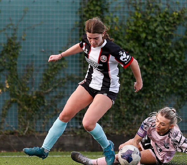mufcyorkroadwfc's tweet photo. 𝙎𝙏𝙀𝙋𝙋𝙄𝙉𝙂 𝙐𝙋 🔥 - coming through our development team, Jazz and Lib made their first team league debuts today, which they can both be incredibly proud of 👏 https://t.co/s4Q1szNaPB