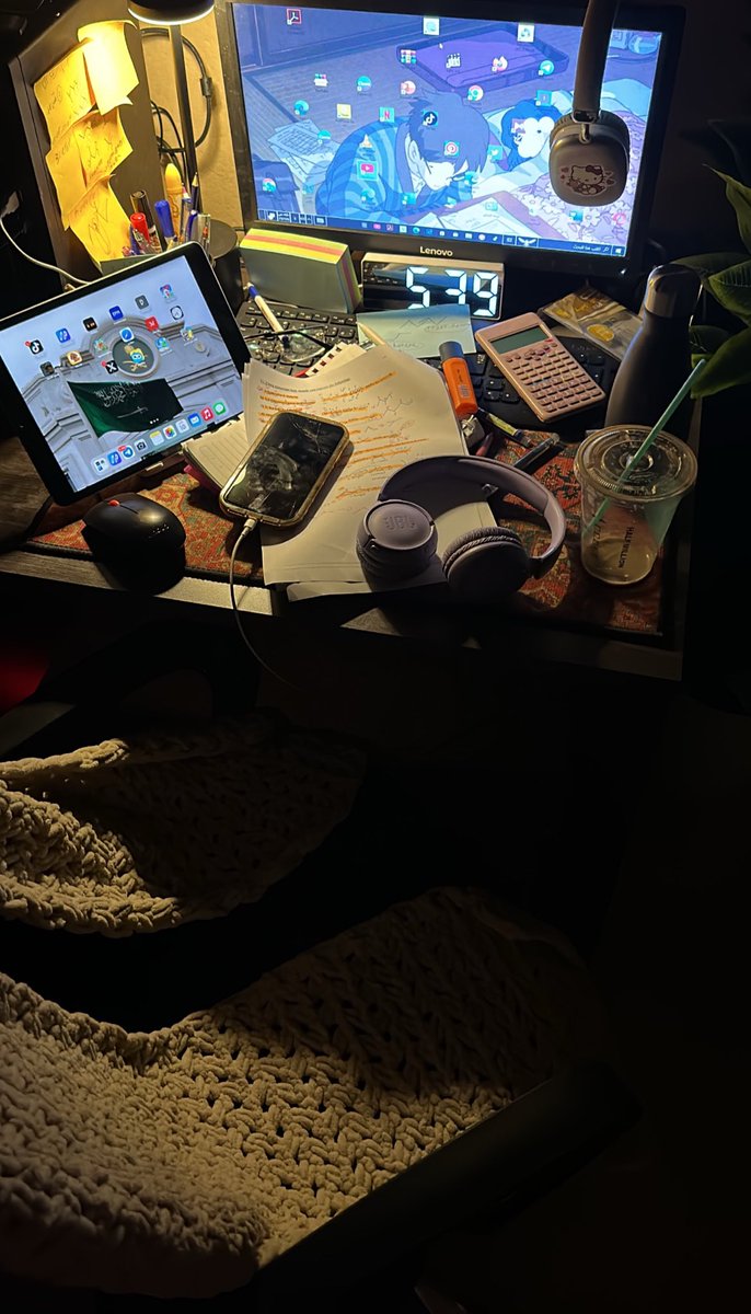 لن تنال حتى تستحق 
ولن تستحق حتى تسعى 
و ماسعى ساع الا استطاع!