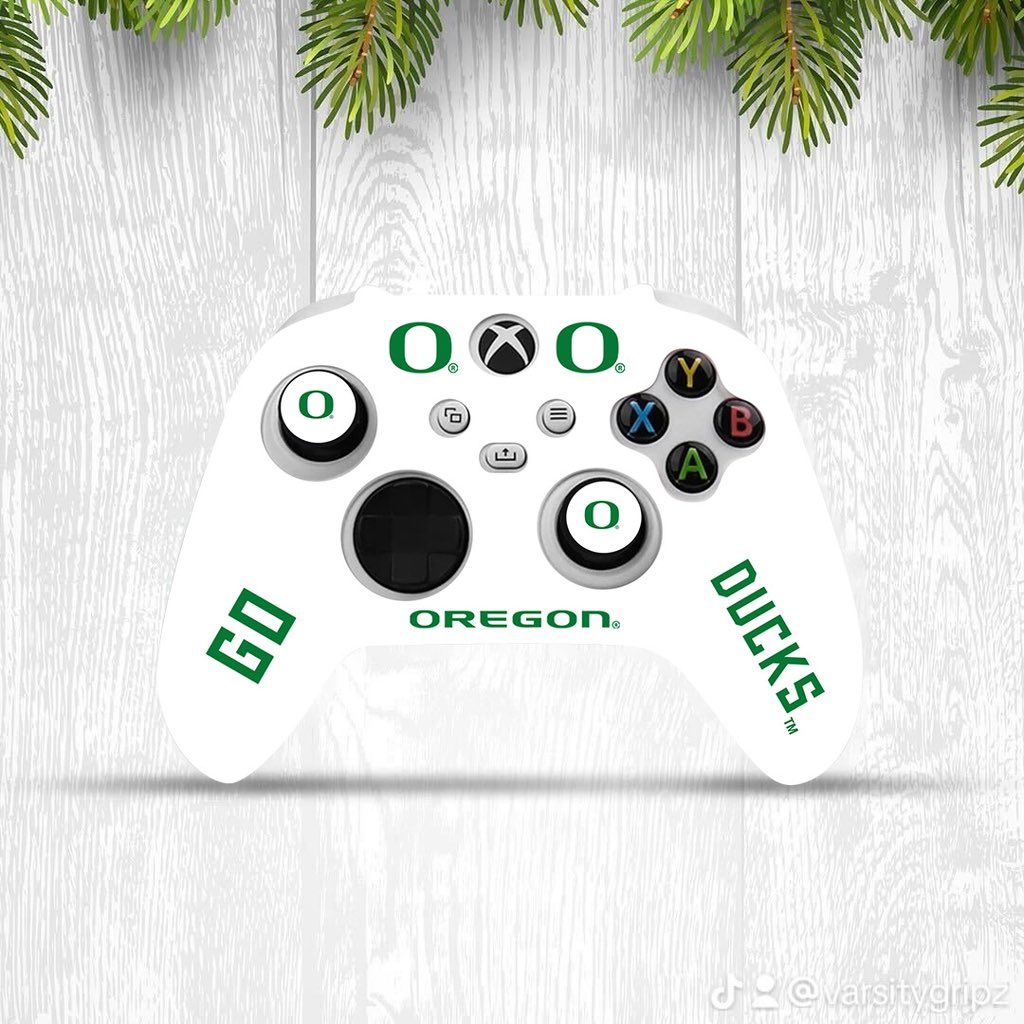 IsItOutEa's tweet photo. Oregon fans can now join Penn State and Alabama fans at https://t.co/9IwtiKNjdc… for officially licensed controller and system covers. Use code “CFB25” for 10% off https://t.co/ExQ5dZwT3T