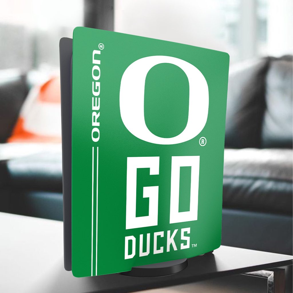 IsItOutEa's tweet photo. Oregon fans can now join Penn State and Alabama fans at https://t.co/9IwtiKNjdc… for officially licensed controller and system covers. Use code “CFB25” for 10% off https://t.co/ExQ5dZwT3T