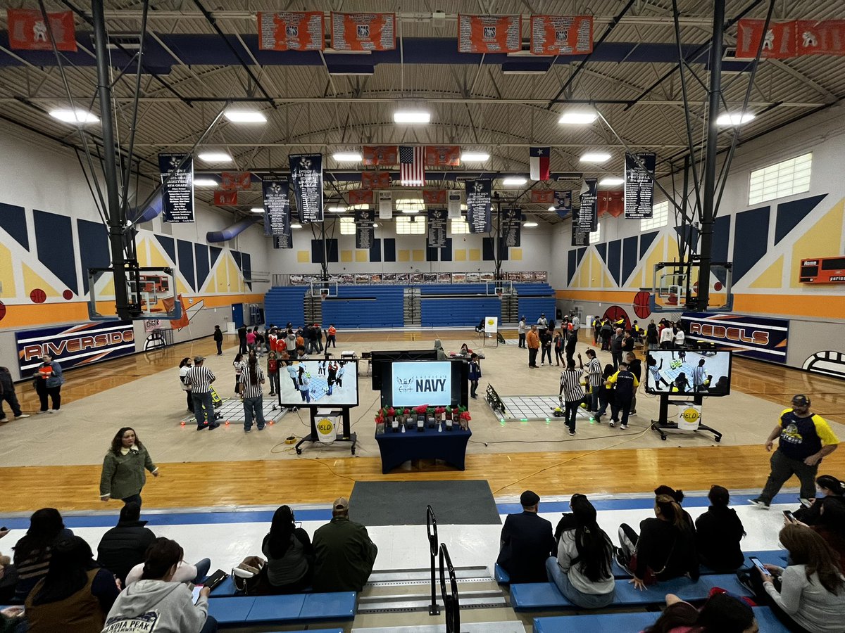 Rebecca Duarte-Bosse (@stemwithbosse) on Twitter photo Well that was fun!!🤖🧡💙Thanks to 50+volunteers & staff that helped make our VEX Holiday Robotics Tournament a success! & THANK YOU to all who donated a toy 🫶 #VEX #STEM <a href="/RiversideMS1971/">Riverside Middle School</a> it takes a village & we have the best one 🧡💙 #FORtheValley Well that was fun!!🤖🧡💙Thanks to 50+volunteers & staff that helped make our VEX Holiday Robotics Tournament a success! & THANK YOU to all who donated a toy 🫶 #VEX #STEM <a href="/RiversideMS1971/">Riverside Middle School</a> it takes a village & we have the best one 🧡💙 #FORtheValley